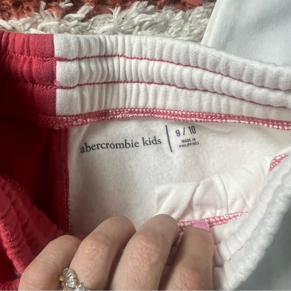 Abercrombie kids Red and White Sweat Set Hoodie and Joggers Size 9/10 - Picture 8 of 11